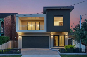 Nel's Place, Merewether